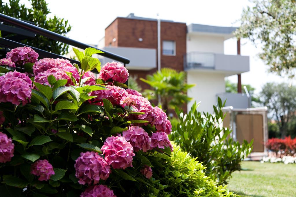Sporthotel Villa Stella Torbole Sul Garda Exterior photo